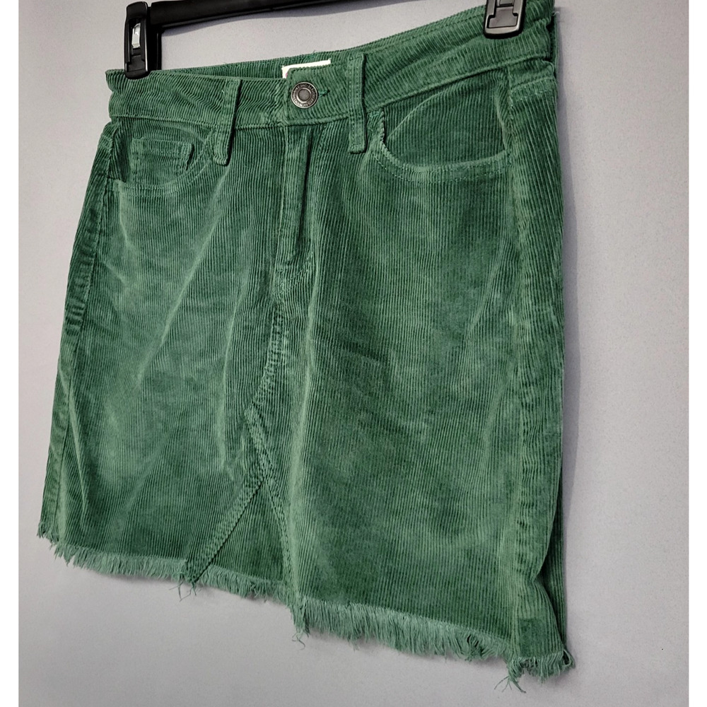 So Corduroy Mini Skirt Womens 7/28W Green Raw Hem Frayed Pockets Stretches - Picture 2 of 11